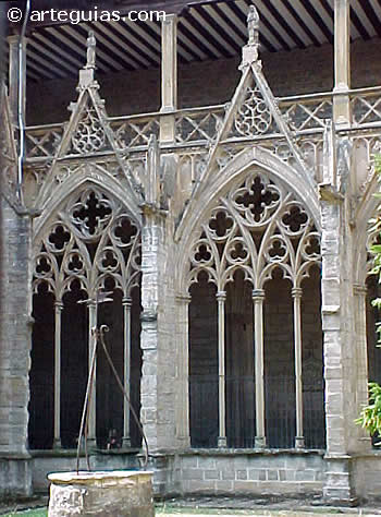 Claustro g&oacute;tico de la Catedral de Pamplona