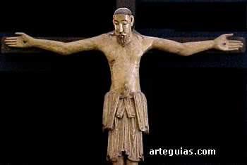 Cristo rom&aacute;nico conservado en el MAN