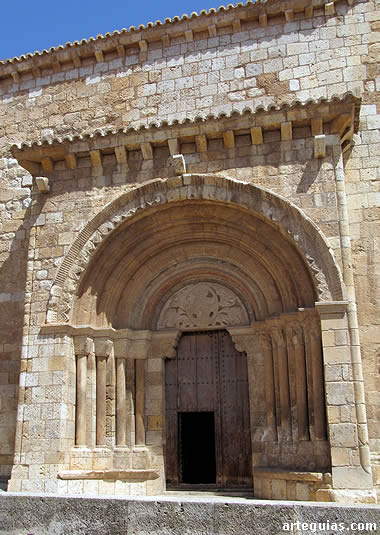 Portada meridional de la iglesia de San Miguel de Daroca