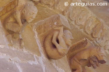 Canecillos de San Pedro de Echano. Valdorba