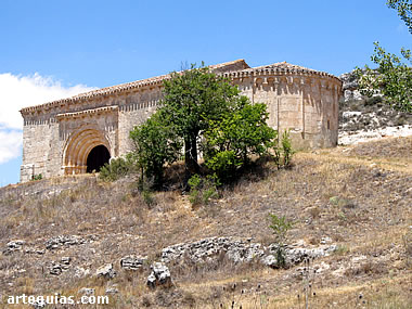 Ermita de Santib&aacute;&ntilde;ez de Esgueva