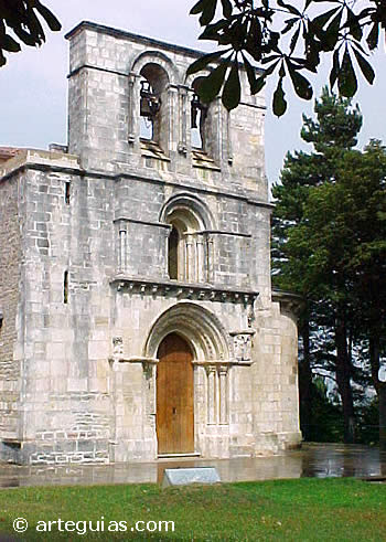Puerta y espadaña de Monasterio de Santa María de Estíbaliz, Álava