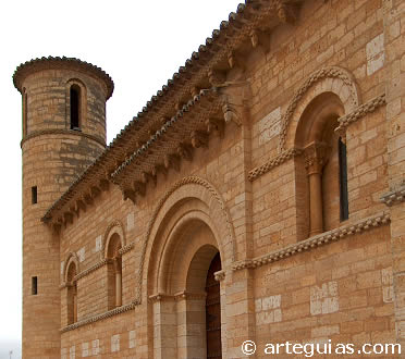 Costado meridional de San Mart&iacute;n de Fr&oacute;mista, Palencia