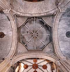 C&uacute;pula de la Catedral de Jaca, Hueca