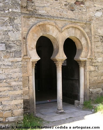 Iglesia Moz&aacute;rabe de Santiago de Pe&ntilde;alba. Le&oacute;n
