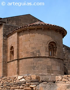 &Aacute;bside de la iglesia de Santa Mar&iacute;a de la Piscina (San Vicente de la Sonsierra) 