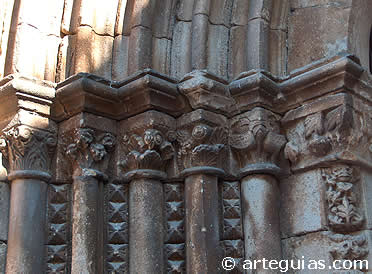 Detalle de la portada de la Catedral de Plasencia