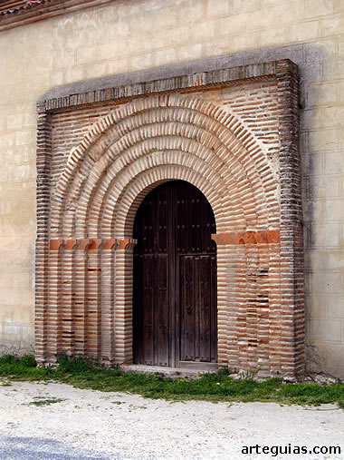 Mud&eacute;jar de Tierra de Pinares: Cu&eacute;llar