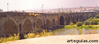 Puente romano de M&eacute;rida