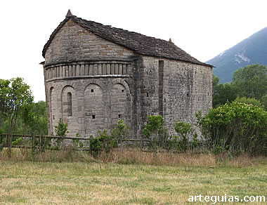 San Juan de Busa, t&iacute;pica iglesia moz&aacute;rabe-rom&aacute;nica del Serrablo