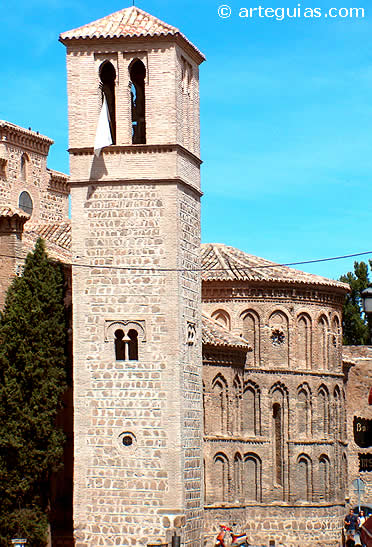 Magn&iacute;fica iglesia mud&eacute;jar de Santiago del Arrabal. Toledo