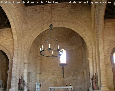 Interior de la iglesia de San Tirso, Sahag&uacute;n. Le&oacute;n