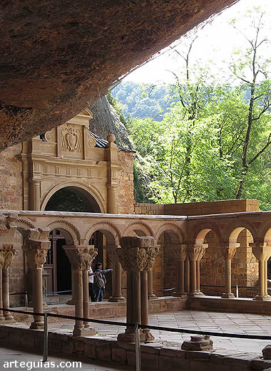Claustro de San Juan de la Pe&ntilde;a