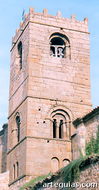 Campanario rom&aacute;nico de San Miguel de &Aacute;greda, Soria