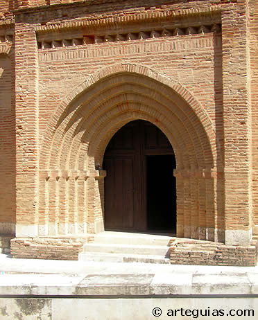Portada de San Lorenzo el Real de Toro