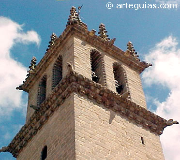 Torre de la iglesia de Colmenar Viejo. Madrid