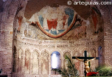Valdilecha, Madrid. Interior de iglesia con pinturas rom&aacute;nicas