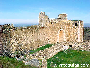 Castillo templario de San Mart&iacute;n de Montalb&aacute;n