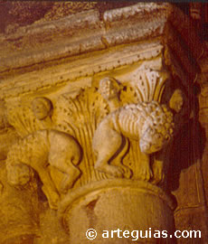 Capitel interior de la catedral de &Aacute;vila