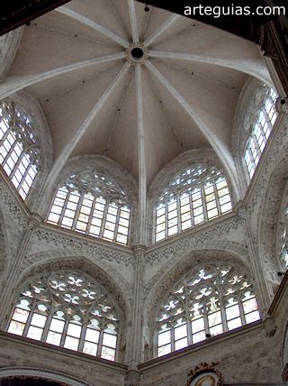 Interior del cimborrio de la catedral de Valencia