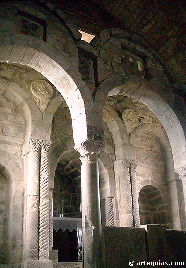 Interior de Santa Cristina de Lena