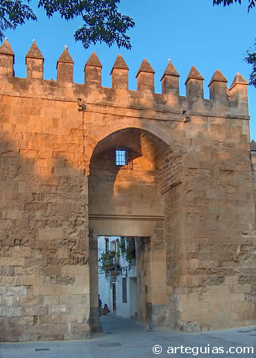 Puerta de la muralla de C&oacute;doba