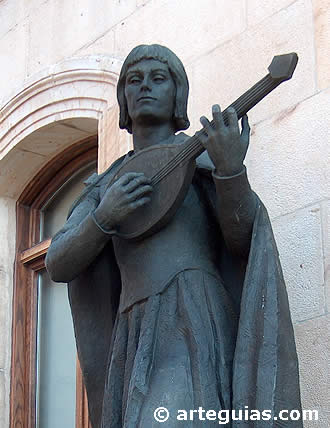 M&uacute;sica medieval: estatua del Juglar del Cid