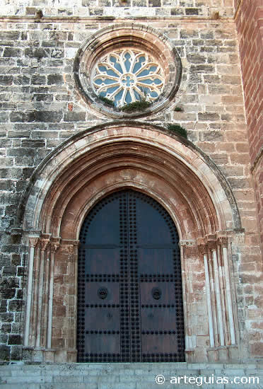 Portada del Monasterio de Puig