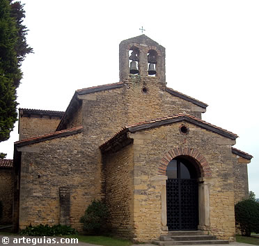 Iglesia de San Juli&aacute;n de los Prados, tambi&eacute;n conocido como Santullano