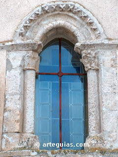 Ventana Absidal de Villafuerte de Esgueva