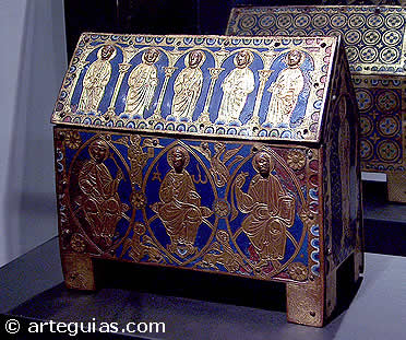 Arqueta de cobre esmaltado procedente del Monasterio de Silos, actualmente en el Museo de Burgos