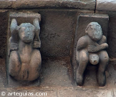 canecillos er&oacute;ticos de Cervatos, Cantabria