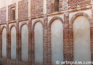 Muro mud&eacute;jar de la Capilla de San Mancio