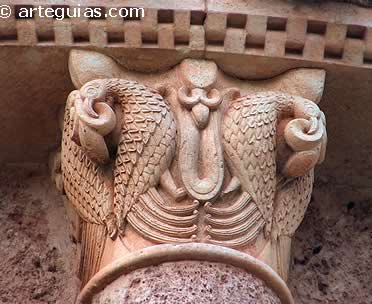Capitel absidal. Iglesia de Castil de Lences (La Bureba)