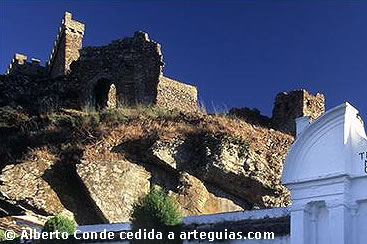 Castillo de Mont&aacute;nchez. C&aacute;ceres
