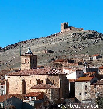 Iglesia y castillo de Santed