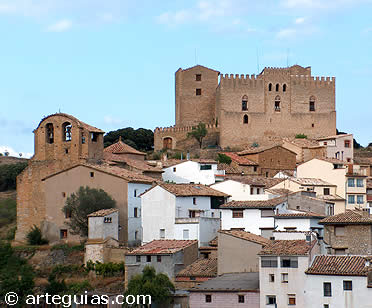 Castillo y pueblo de Todolella