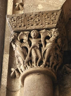Capitel de la Catedral de Cahors (Aquitania)