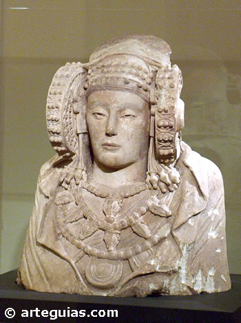 La Dama de Elche es la obra cumbre de la escultura y en general del arte ib&eacute;rico