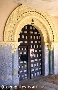 Portada de la iglesia de Mi&ntilde;o de San Esteban