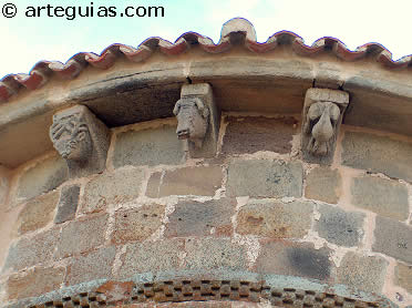 Canecillos zoomorfos