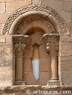 Ventanal del &aacute;bside