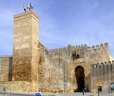 Puerta de Sevilla del Alc&aacute;zar de Carmona
