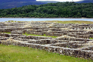 Restos del campamento romano de Aquis Querquennis, en A Baixa Limia