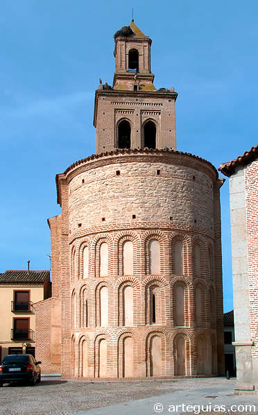 Iglesia rom&aacute;nico mud&eacute;jar de Santa Mar&iacute;a, Ar&eacute;valo