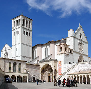 Bas&iacute;lica de As&iacute;s, Italia