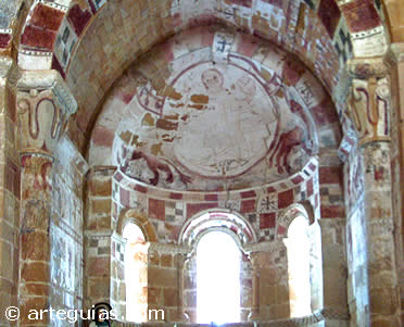 Pinturas en el &aacute;bside de la Ermita de Santa Eulalia de Barrio de Santa Mar&iacute;a