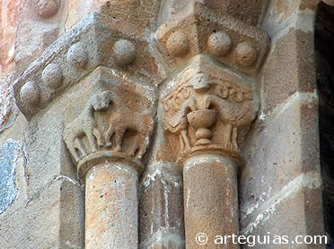 Detalle del ventanal rom&aacute;nico de Bedo&ntilde;a