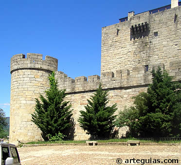 Otra vista del castillo de Puebla de Sanabria