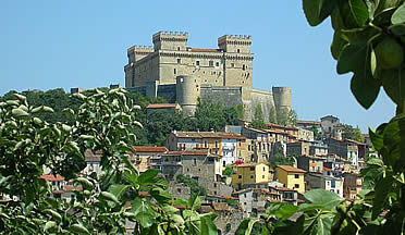 Castillo Piccolomini de Celano, uno de los m&aacute;s famosos castillos de Italia